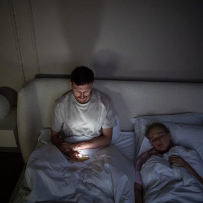 cauze si factori care mentin insomnia